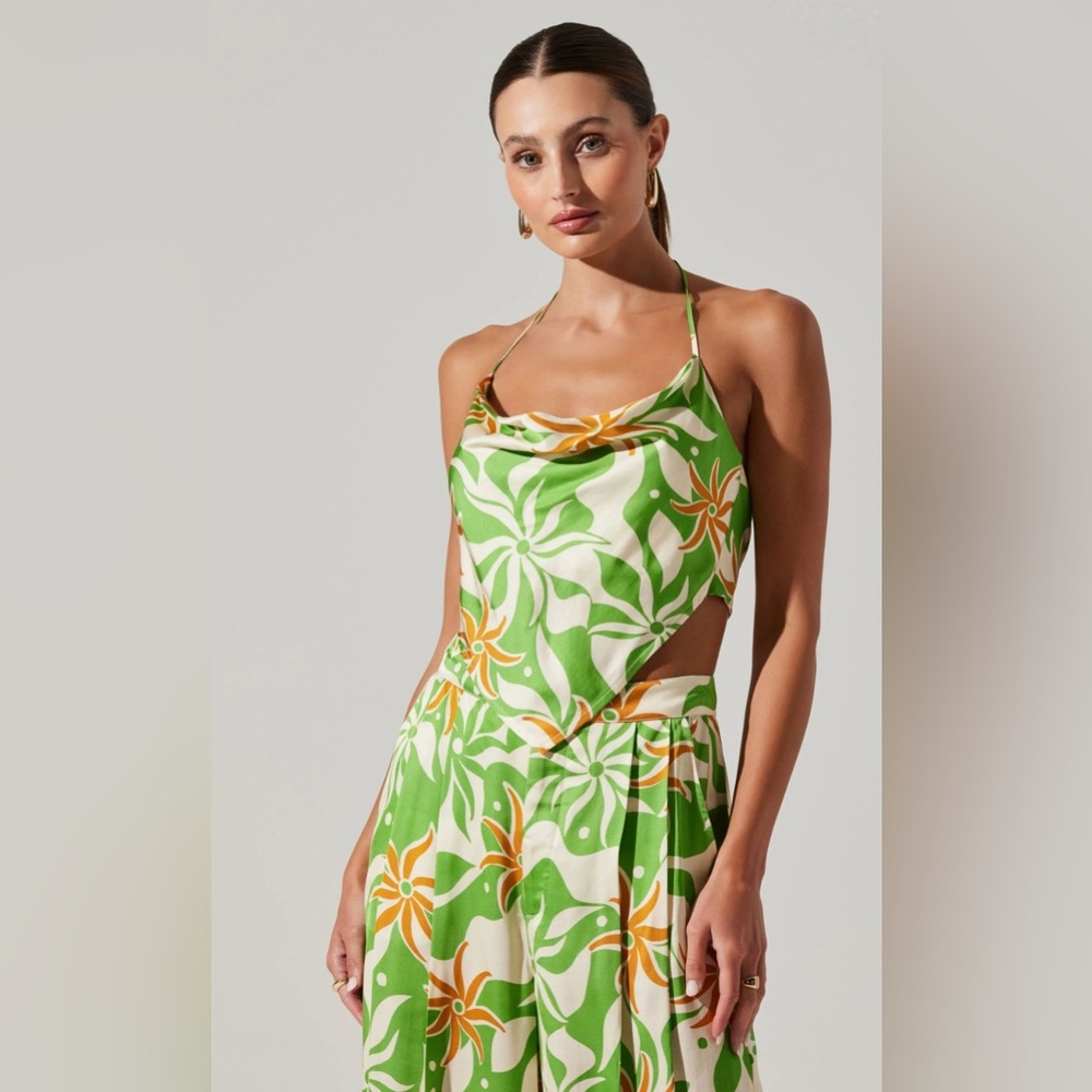 ASTR The Label Laura Floral Halter Cowl Neck Crop Top Green Orange NWT M